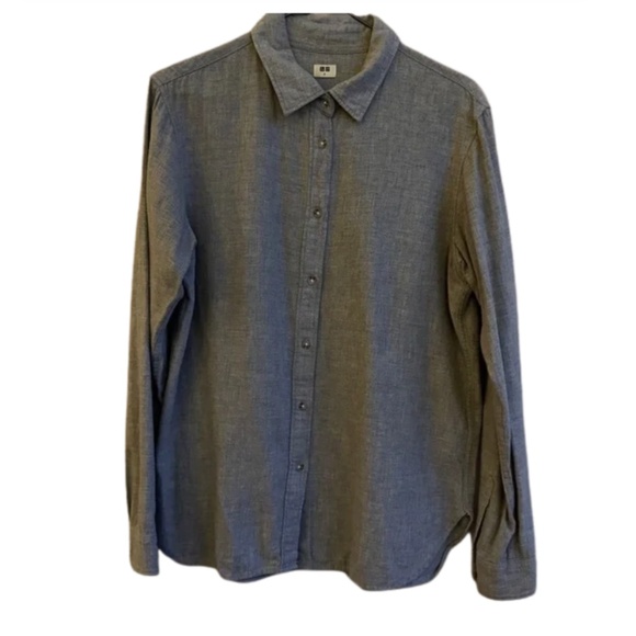 UNIQLO Grey Flannel Button Up - Picture 2 of 8